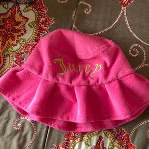Juice bucket hat